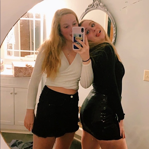 Meet your Posher, Erin - Picture 1 of 1